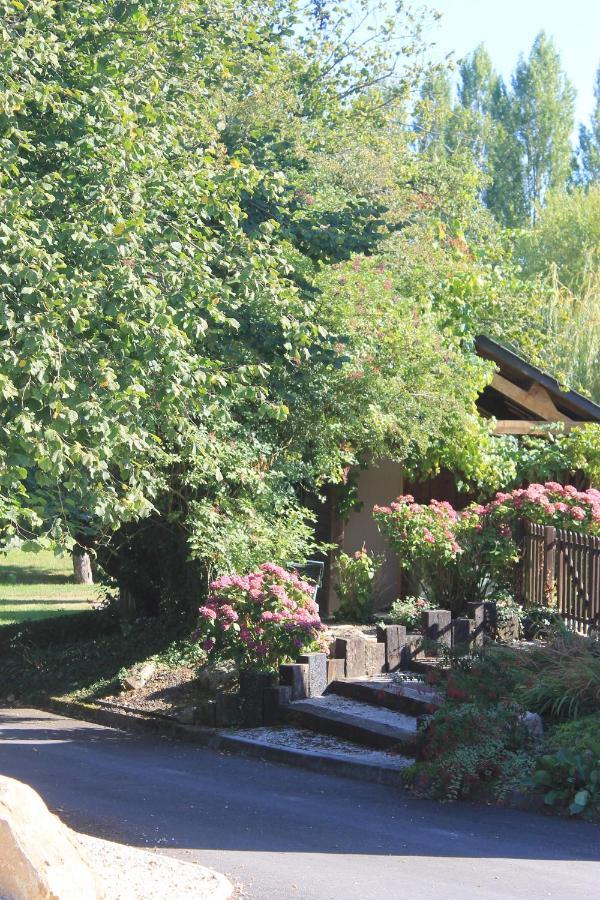 Domaine Du Jardin " Chambres D'Hotes " Saint-Jean-de-la-Haize Exteriör bild
