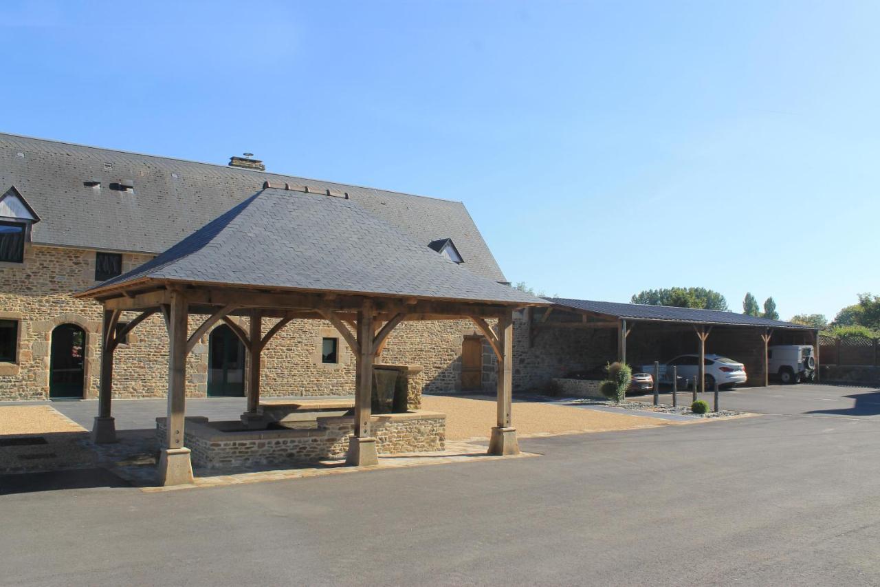Domaine Du Jardin " Chambres D'Hotes " Saint-Jean-de-la-Haize Exteriör bild